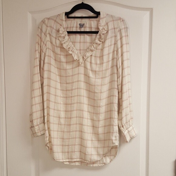 Aerie Silver Sparkle Ruffle Collar Shirt - Picture 1 of 4